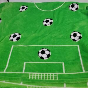 DICK'S Sporting Goods Green Soccer Ball Field Throw Blanket